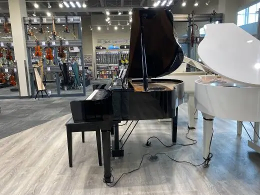 Yamaha Clavinova - Polished Ebony 2